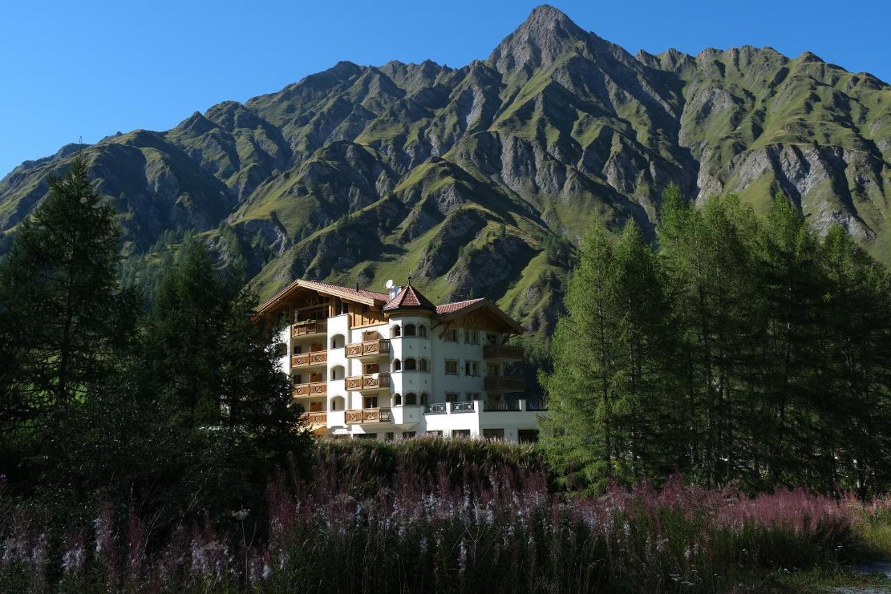 Chasa Castello Relax & Spa Самнаун Екстериор снимка