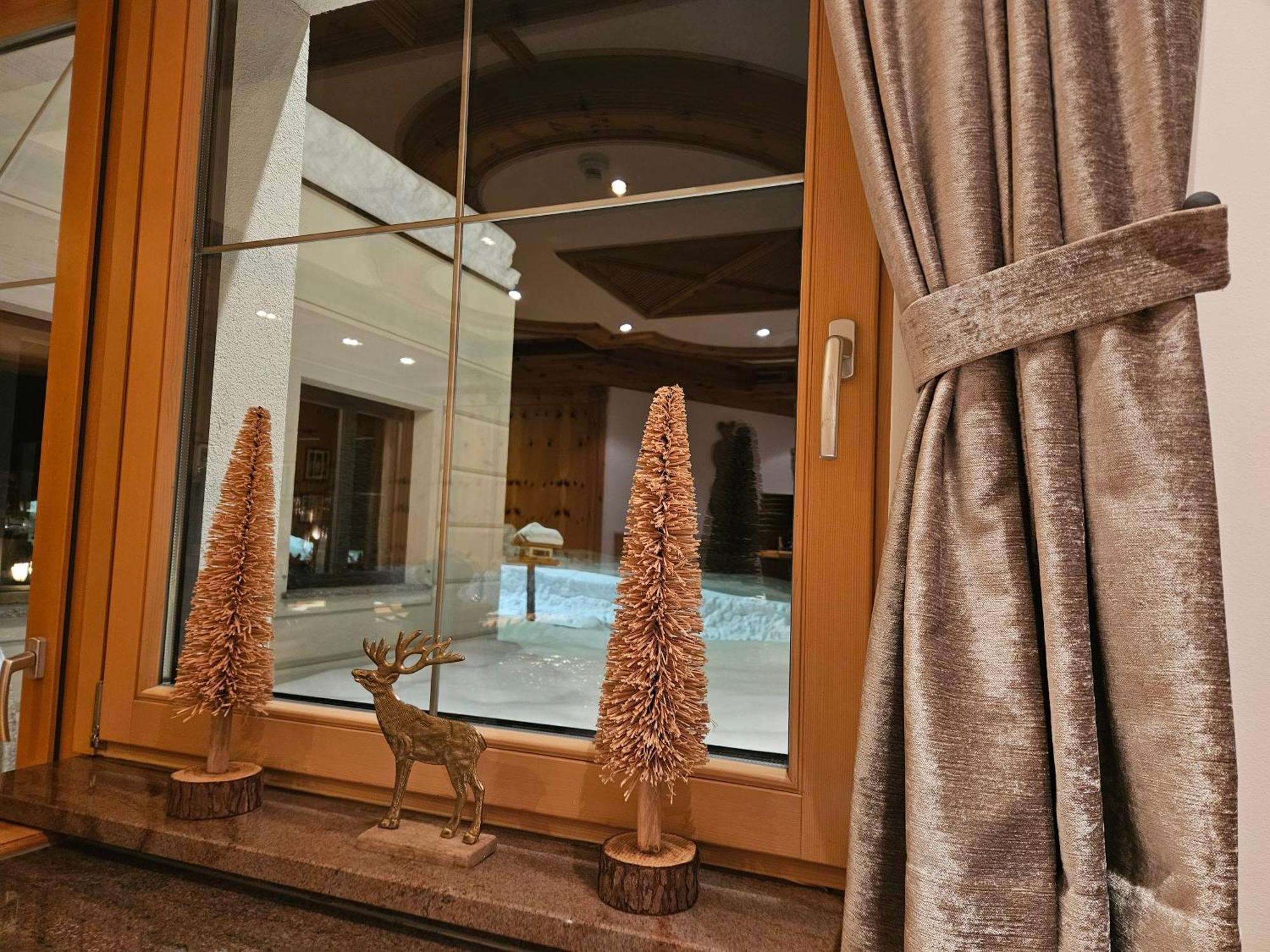 Chasa Castello Relax & Spa Самнаун Екстериор снимка