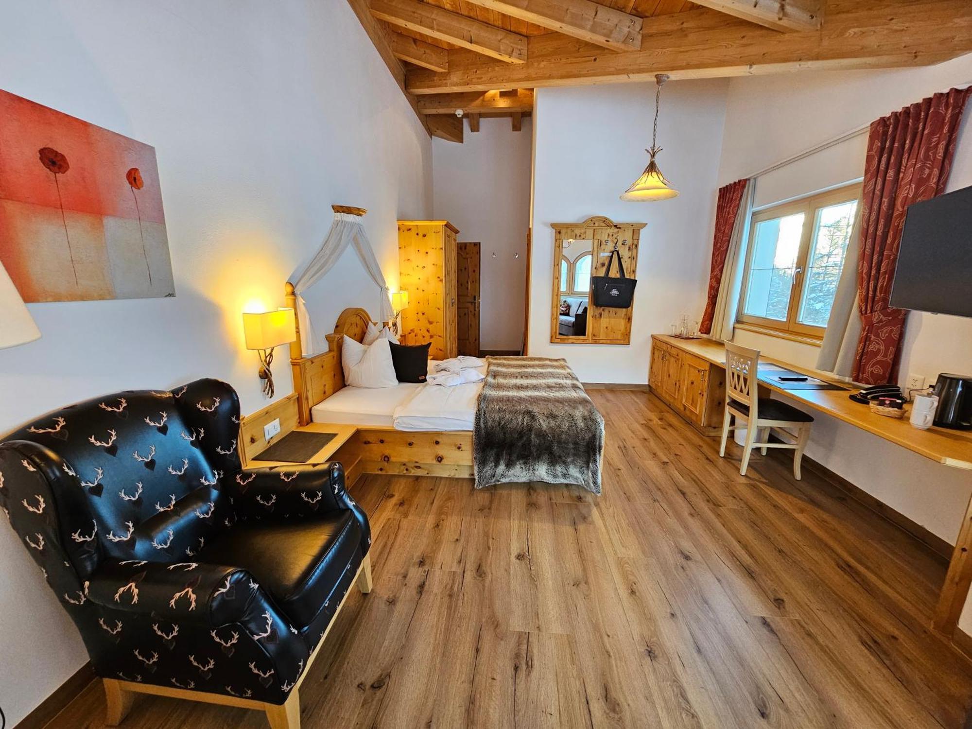 Chasa Castello Relax & Spa Самнаун Екстериор снимка