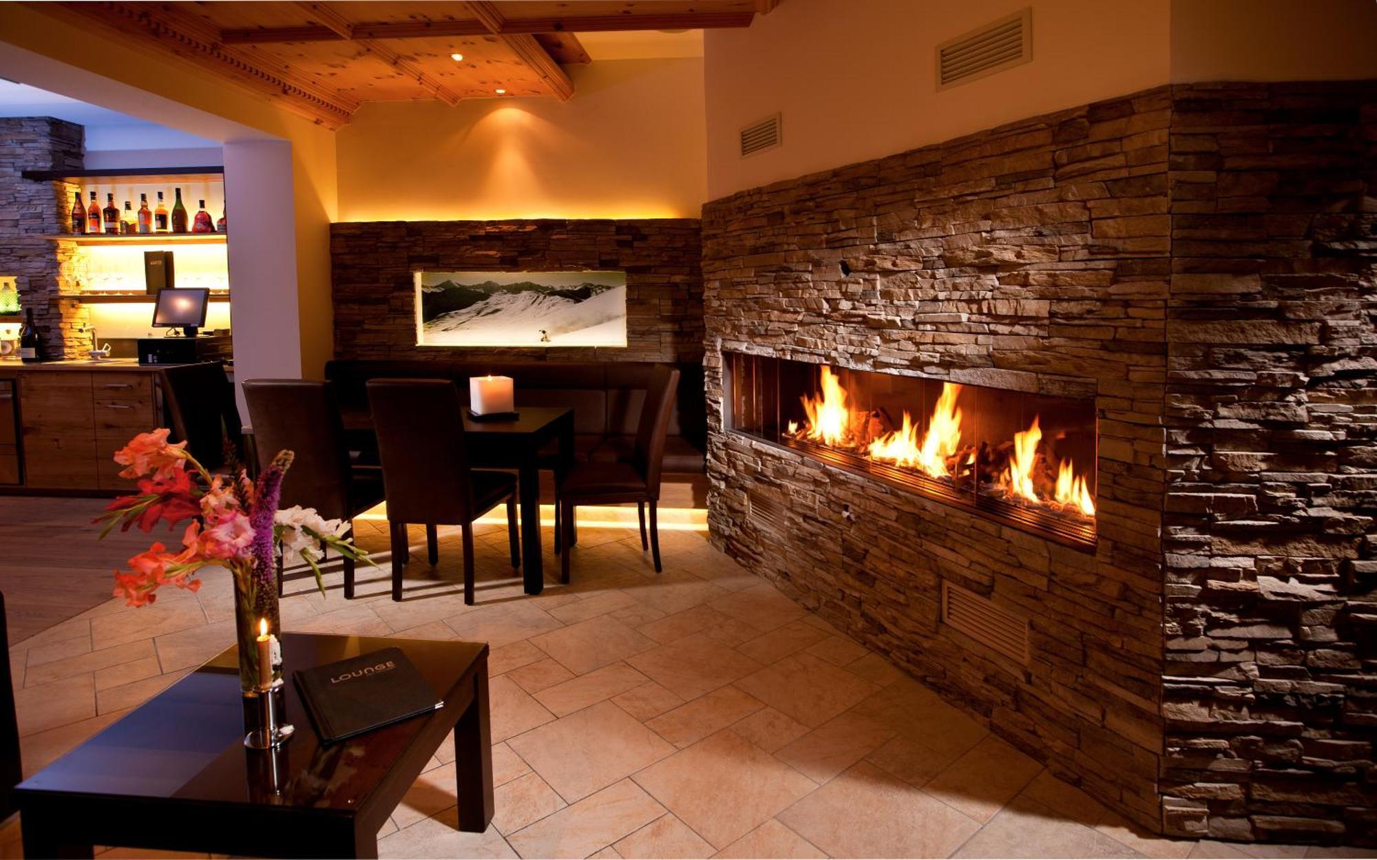 Chasa Castello Relax & Spa Самнаун Екстериор снимка