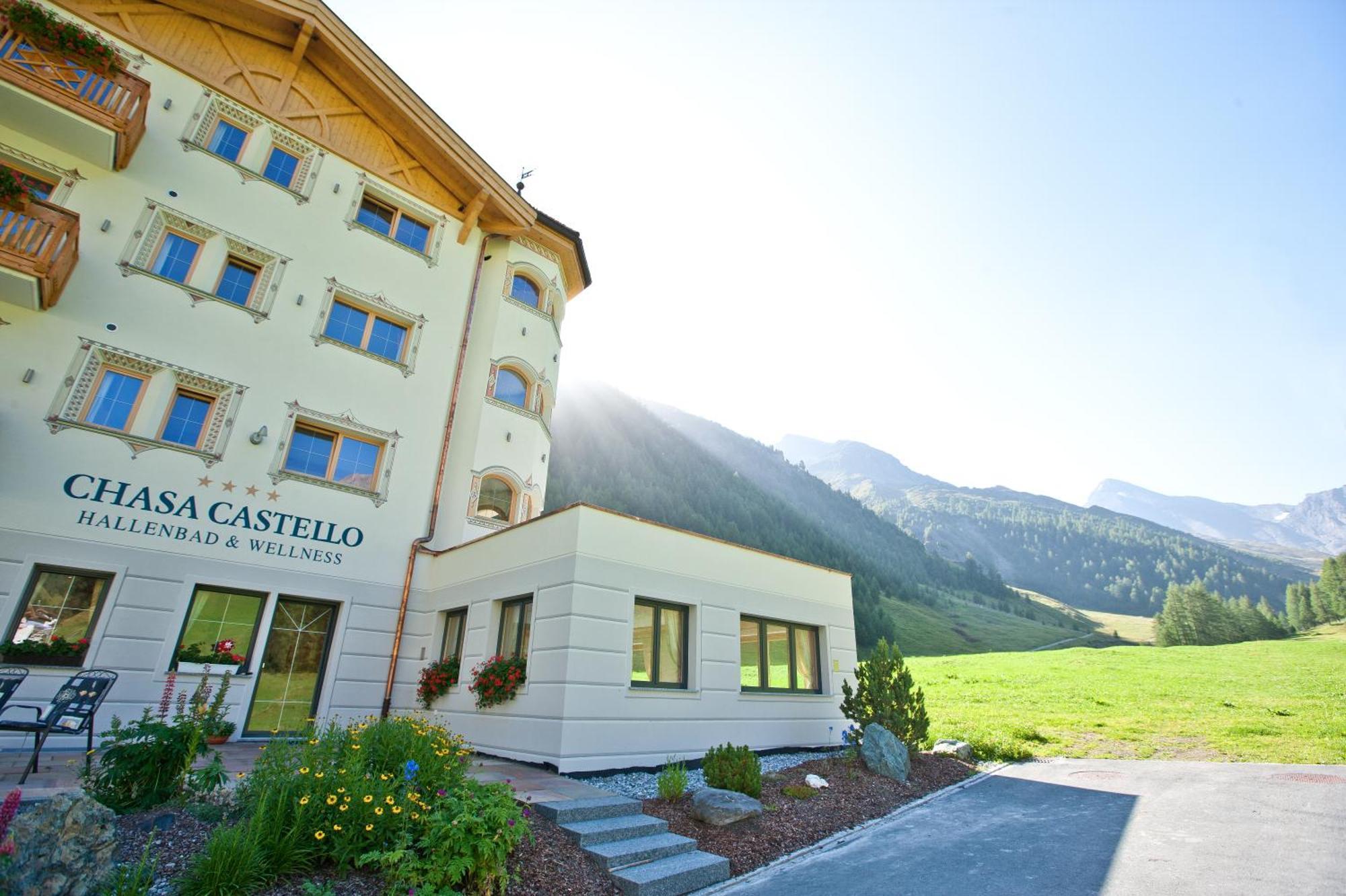 Chasa Castello Relax & Spa Самнаун Екстериор снимка